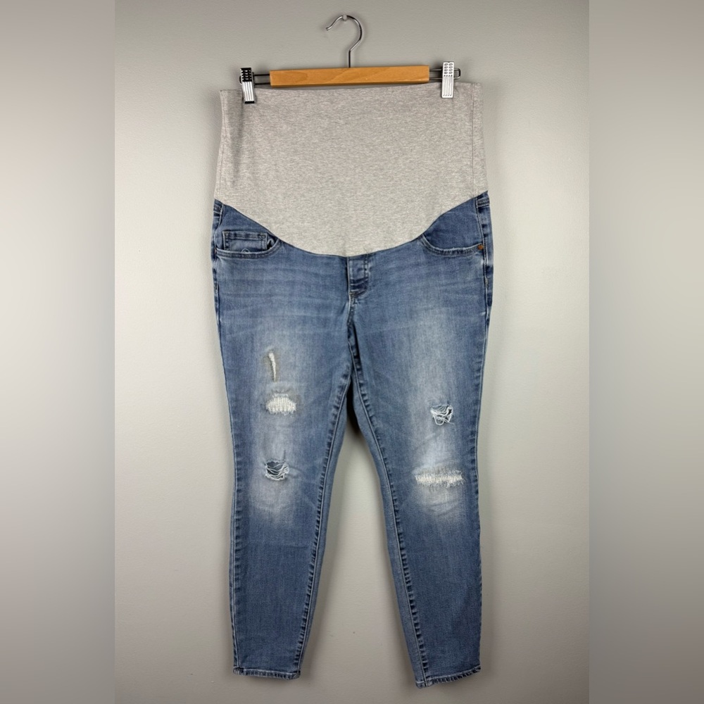 Thyme Maternity Large Distressed Jeans